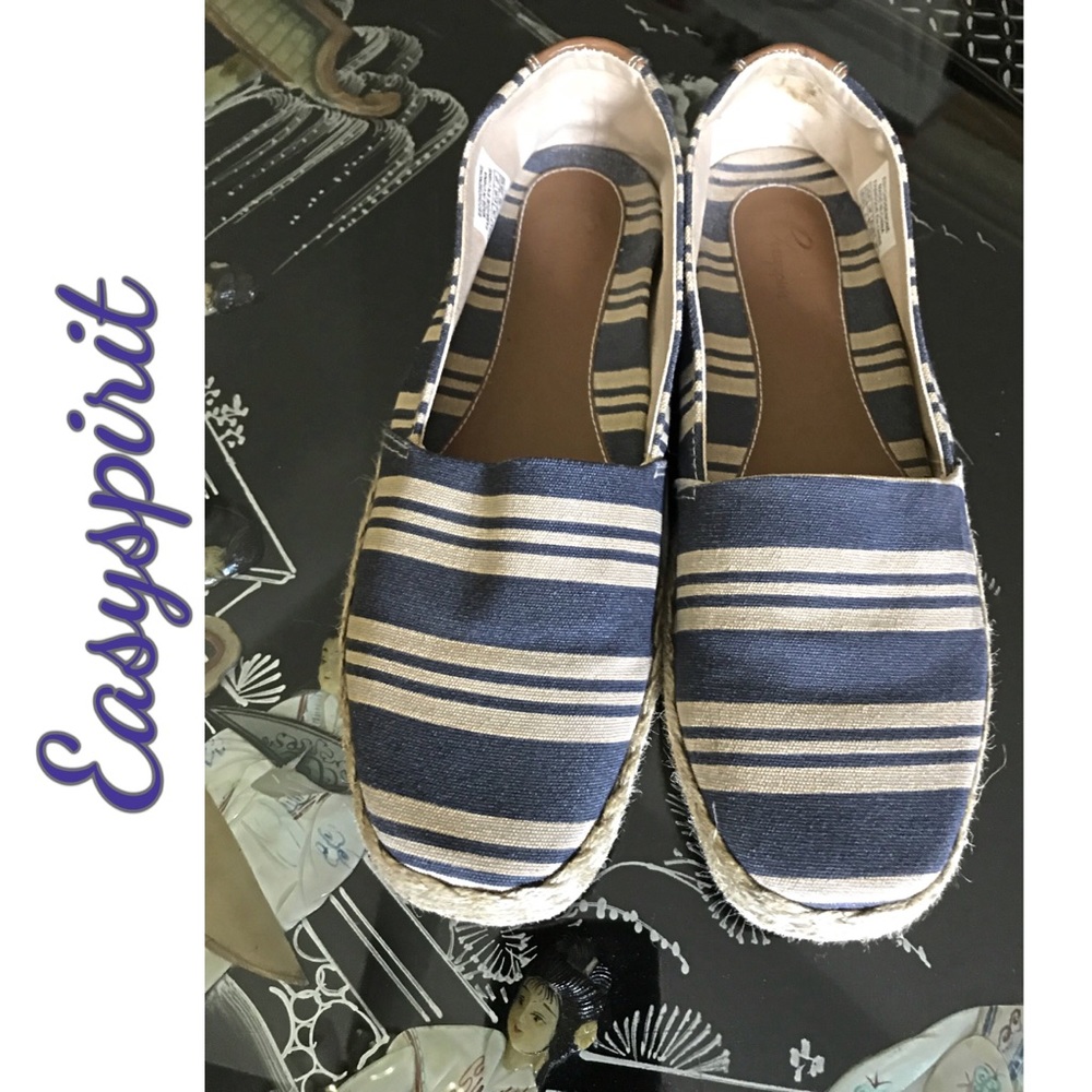 Easyspirit Canvas Flats Walking Shoes Size 8.5
